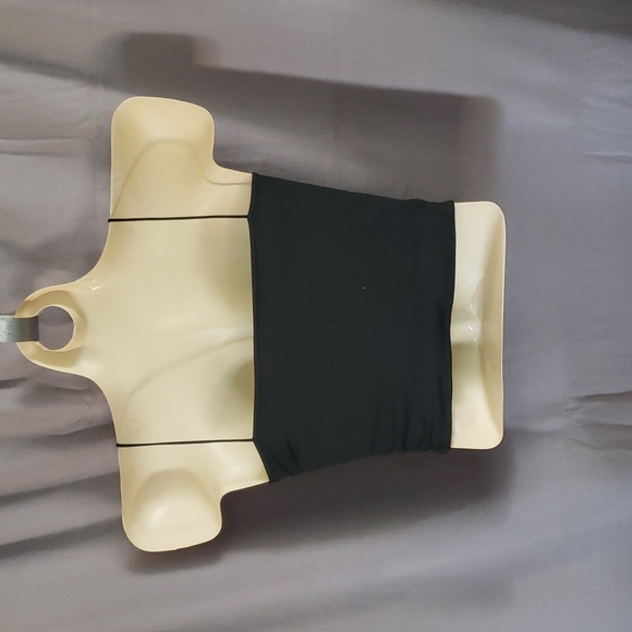 Zaful Spaghetti Strap Crop Top - Picture 2 of 3